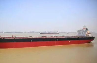 淺析不同類型散貨船的運載能力和作業區域